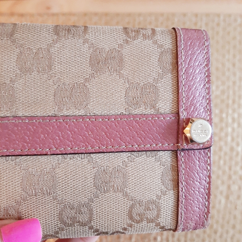 Gucci Wallet - 100% Authentic - Picture 9 of 13